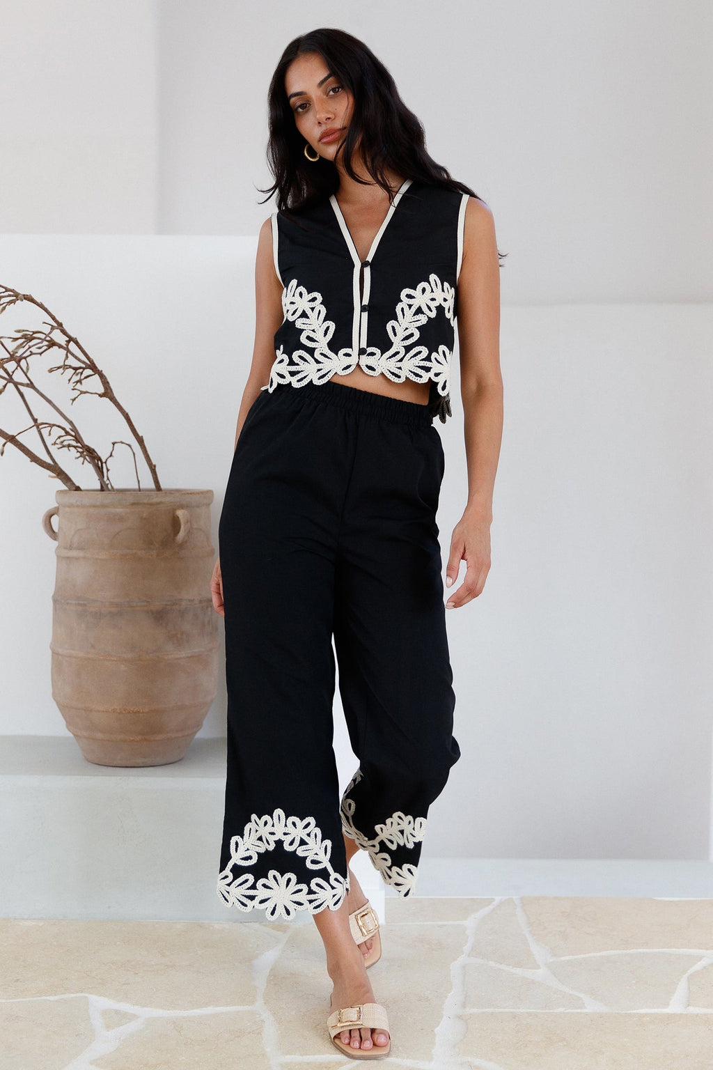Dreaming Softly Vest Top Black